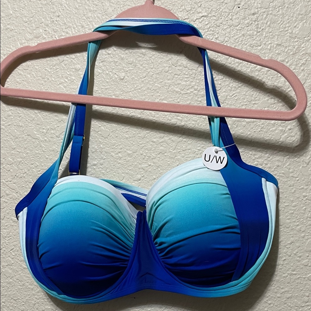 Bleu Rod Beattie Blue Ombre Swimsuit Top. Very Good Condition. Size 40D.